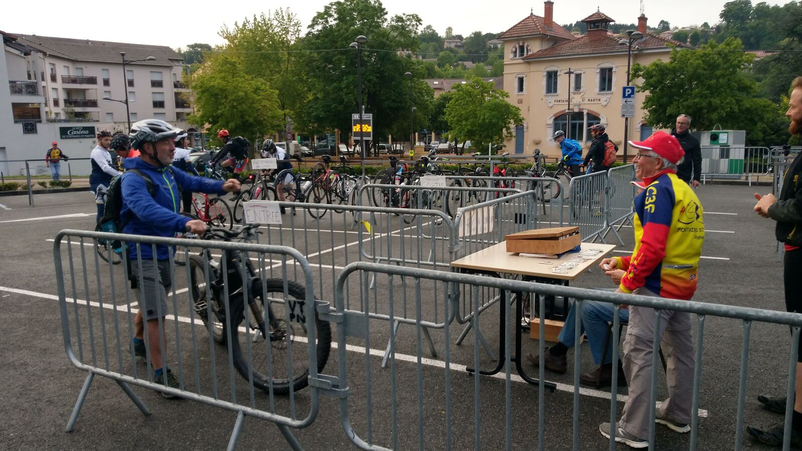 Gérard 80 balais ...toujours bon pied bon œil !